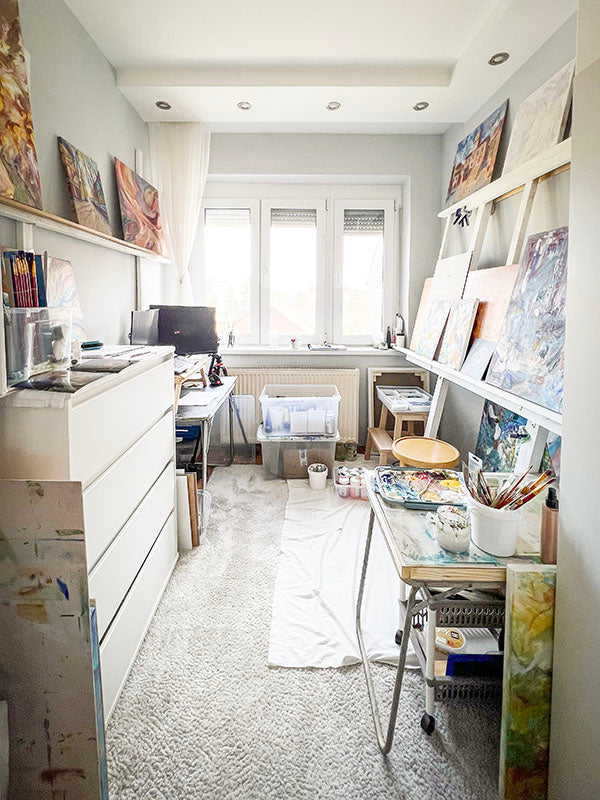 Earlier room studio